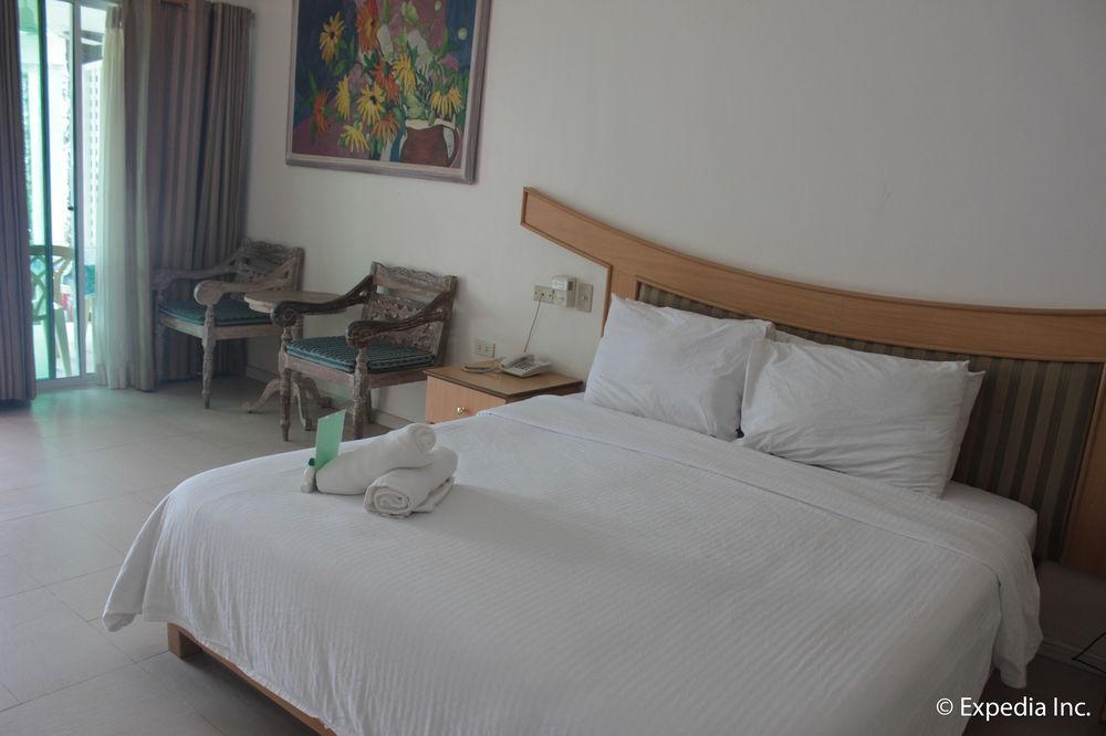 Wild Orchid Beach Resort Olongapo Dış mekan fotoğraf